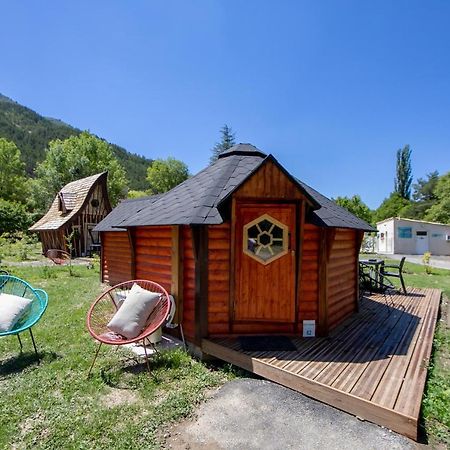 Camping La Ferme De カステラーヌ エクステリア 写真