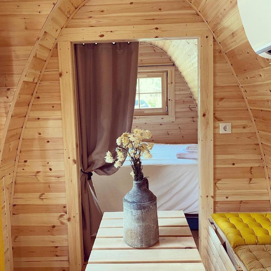 Camping La Ferme De カステラーヌ エクステリア 写真