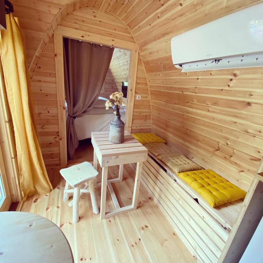 Camping La Ferme De カステラーヌ エクステリア 写真