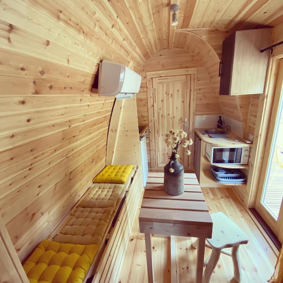 Camping La Ferme De カステラーヌ エクステリア 写真