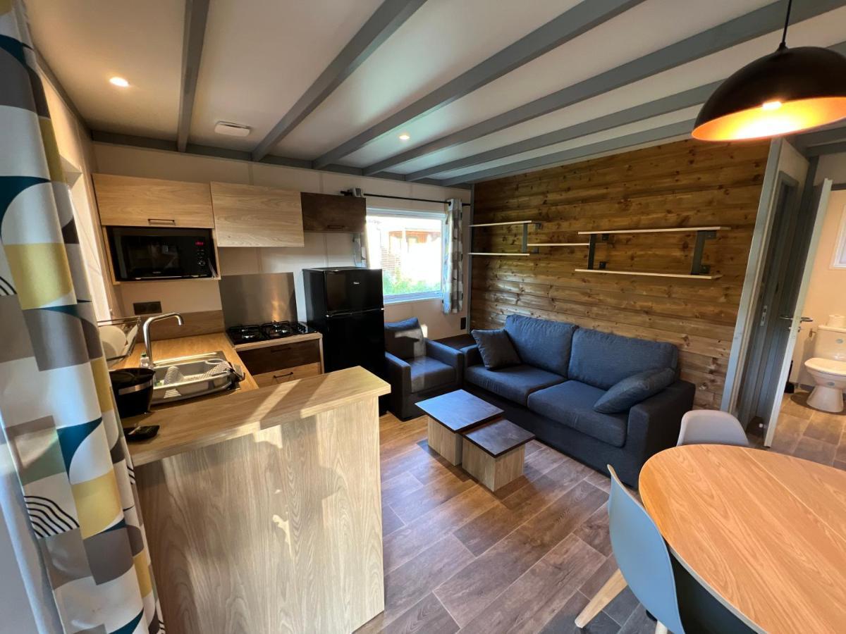 Camping La Ferme De カステラーヌ エクステリア 写真