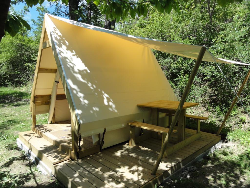 Camping La Ferme De カステラーヌ エクステリア 写真