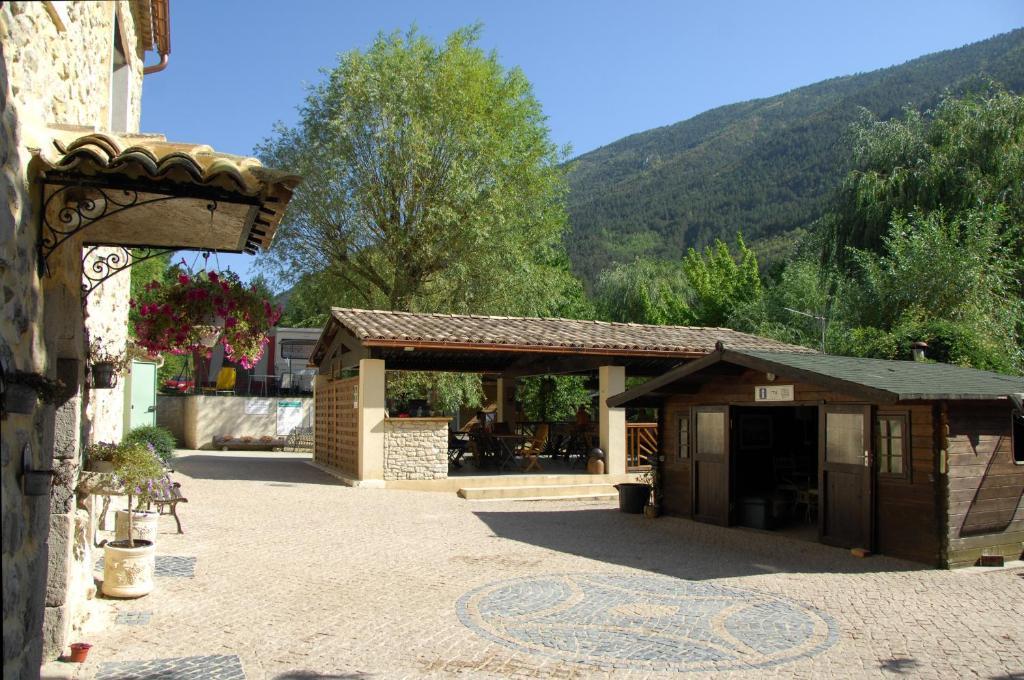 Camping La Ferme De カステラーヌ エクステリア 写真